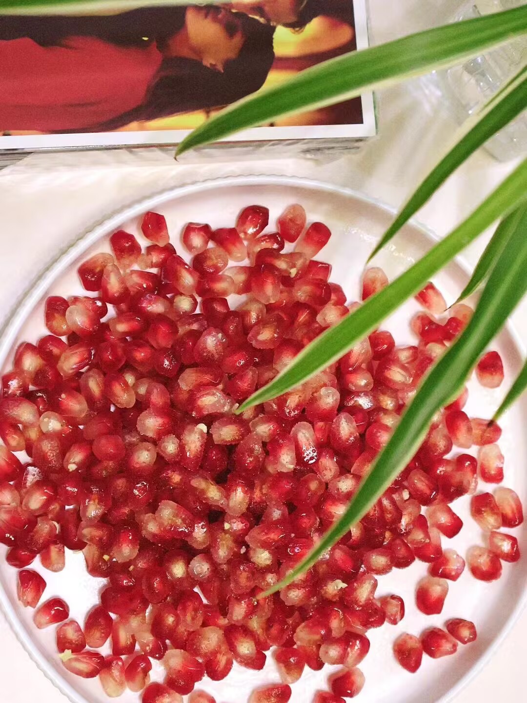 【有买有送】购服务器满 500 元，新鲜石榴免费送！